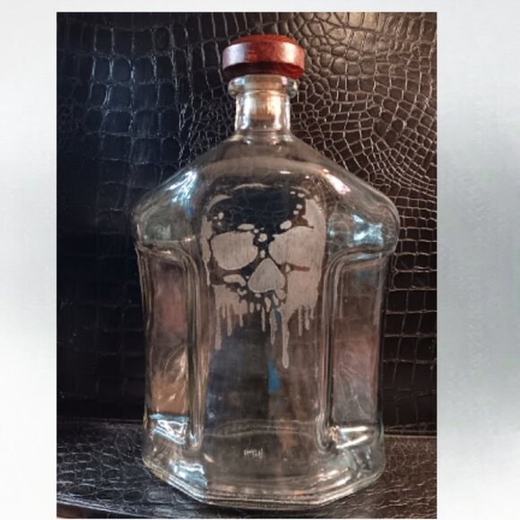 750 ML glass whiskey bottle with reusable cork top and etched skull - Picture 2 of 4